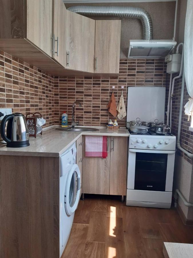 Ferienwohnung Однокімнатна Schepetiwka Exterior foto