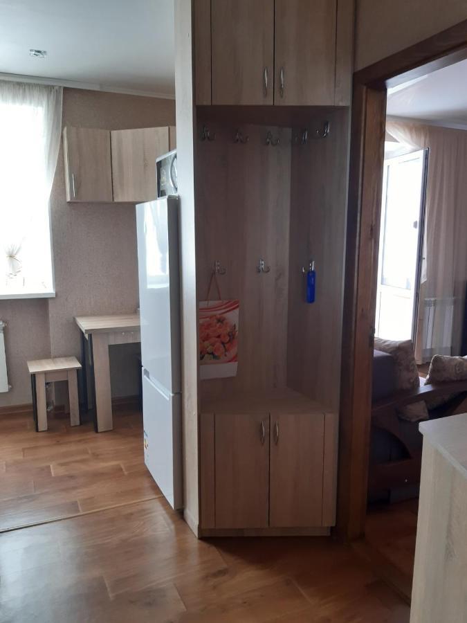 Ferienwohnung Однокімнатна Schepetiwka Exterior foto